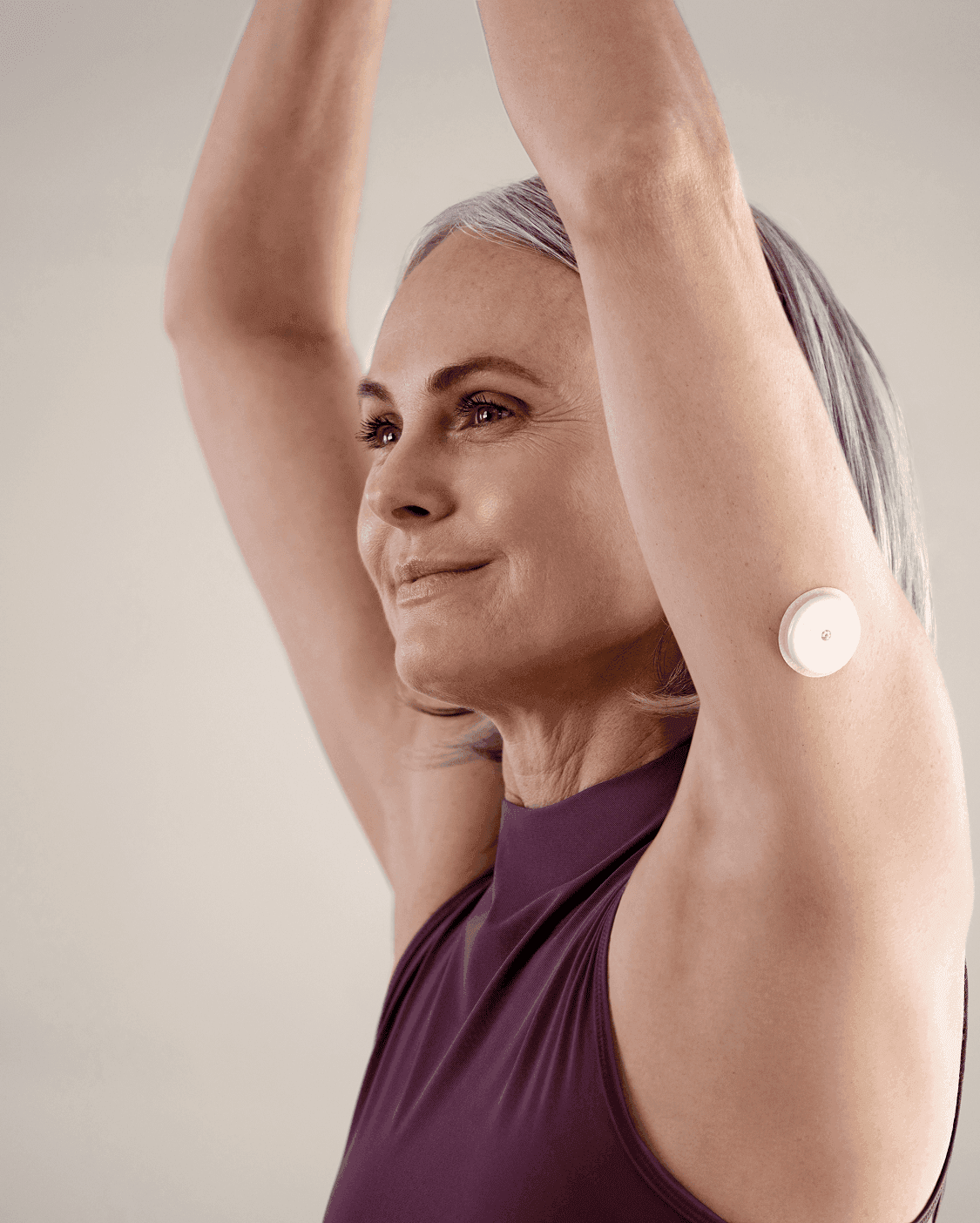 A woman wearing a Lingo biosensor